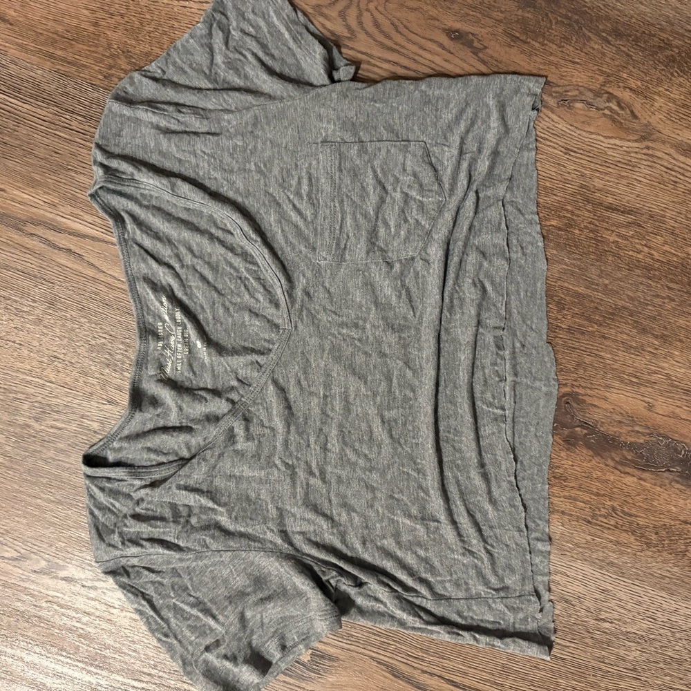 Hollister Charcoal Graphic Tee